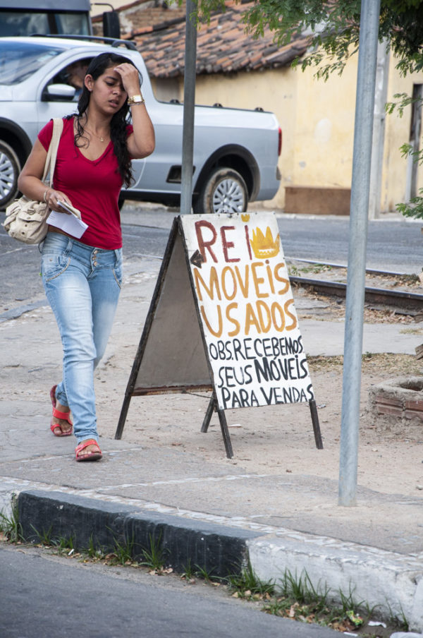 Easel-type sign, Caruaru-PE [2013].