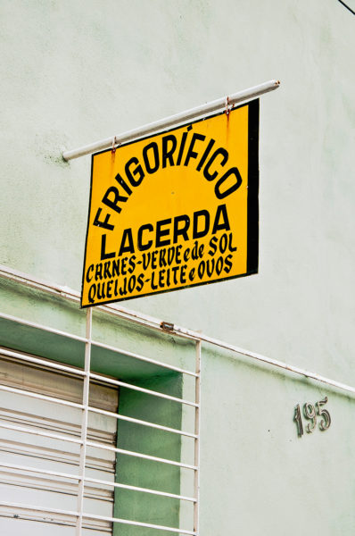 Facade sign, Arcoverde-PE [2013].