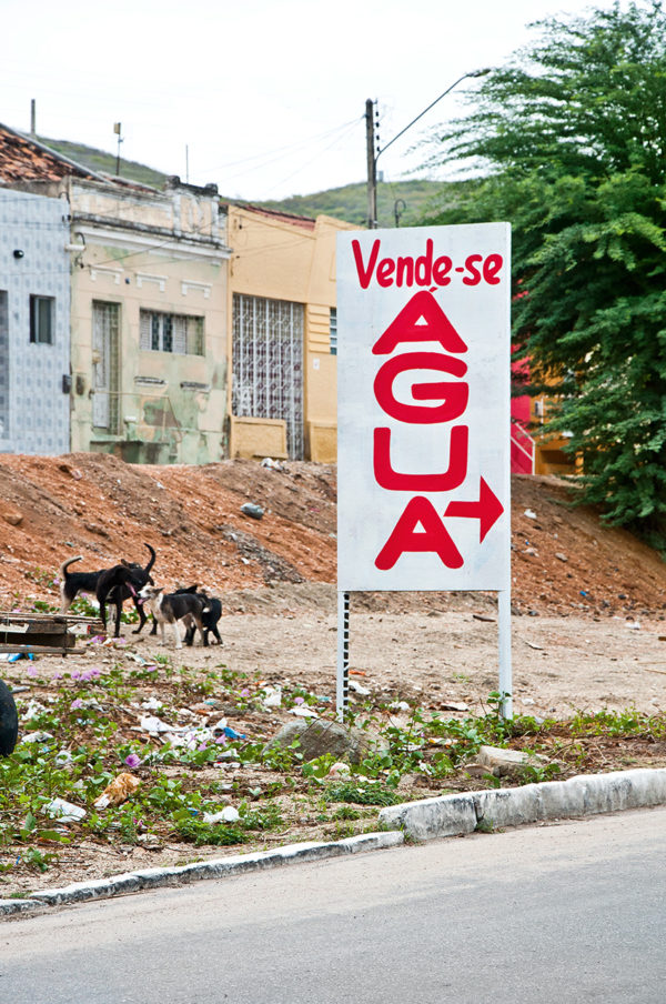 Commercial sign, Arcoverde-PE [2013].