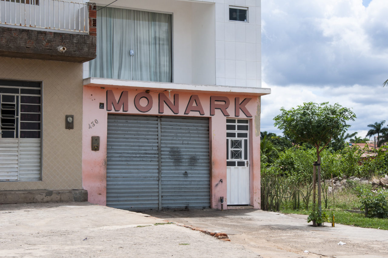 Commercial façade, Salgueiro-PE [2013].